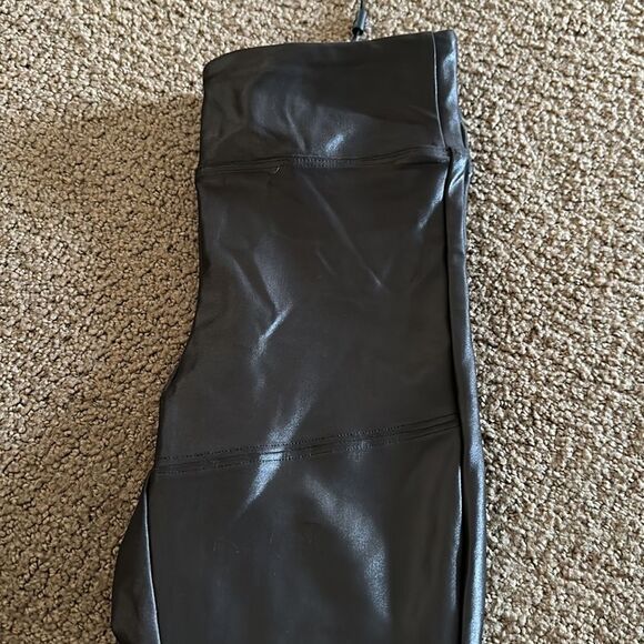 Koral Lead Moto High Rise Infinity Leggings - Multiple Sizes - Picture 7 of 8